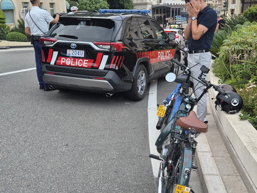 Die Mofas in Monaco